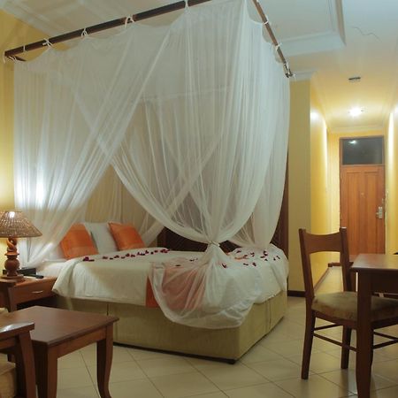 Giraffe Ocean View Hotel 다르에스살람 외부 사진