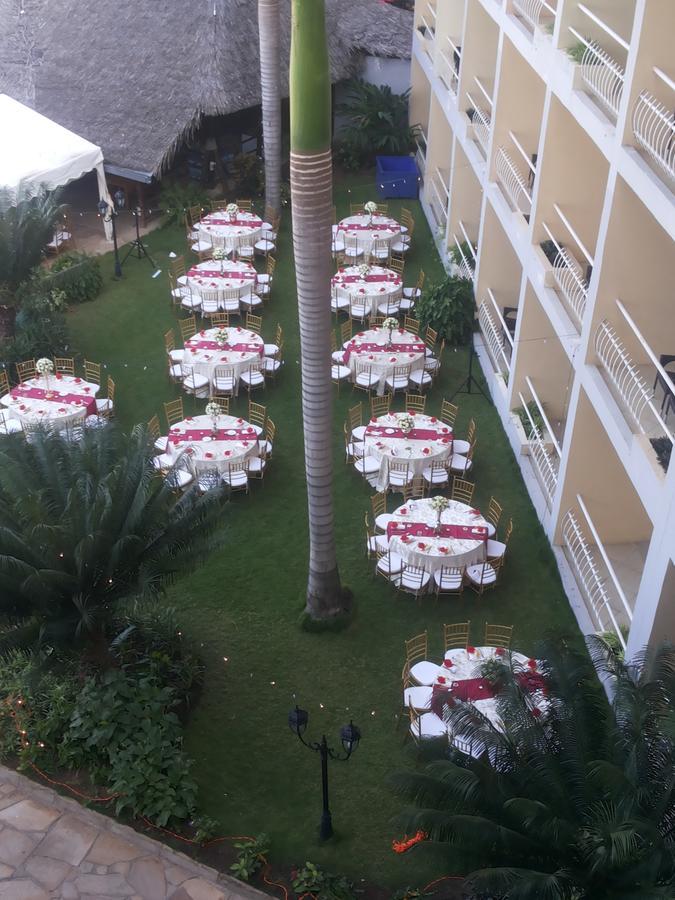 Giraffe Ocean View Hotel 다르에스살람 외부 사진