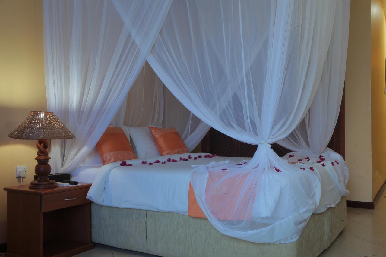 Giraffe Ocean View Hotel 다르에스살람 외부 사진