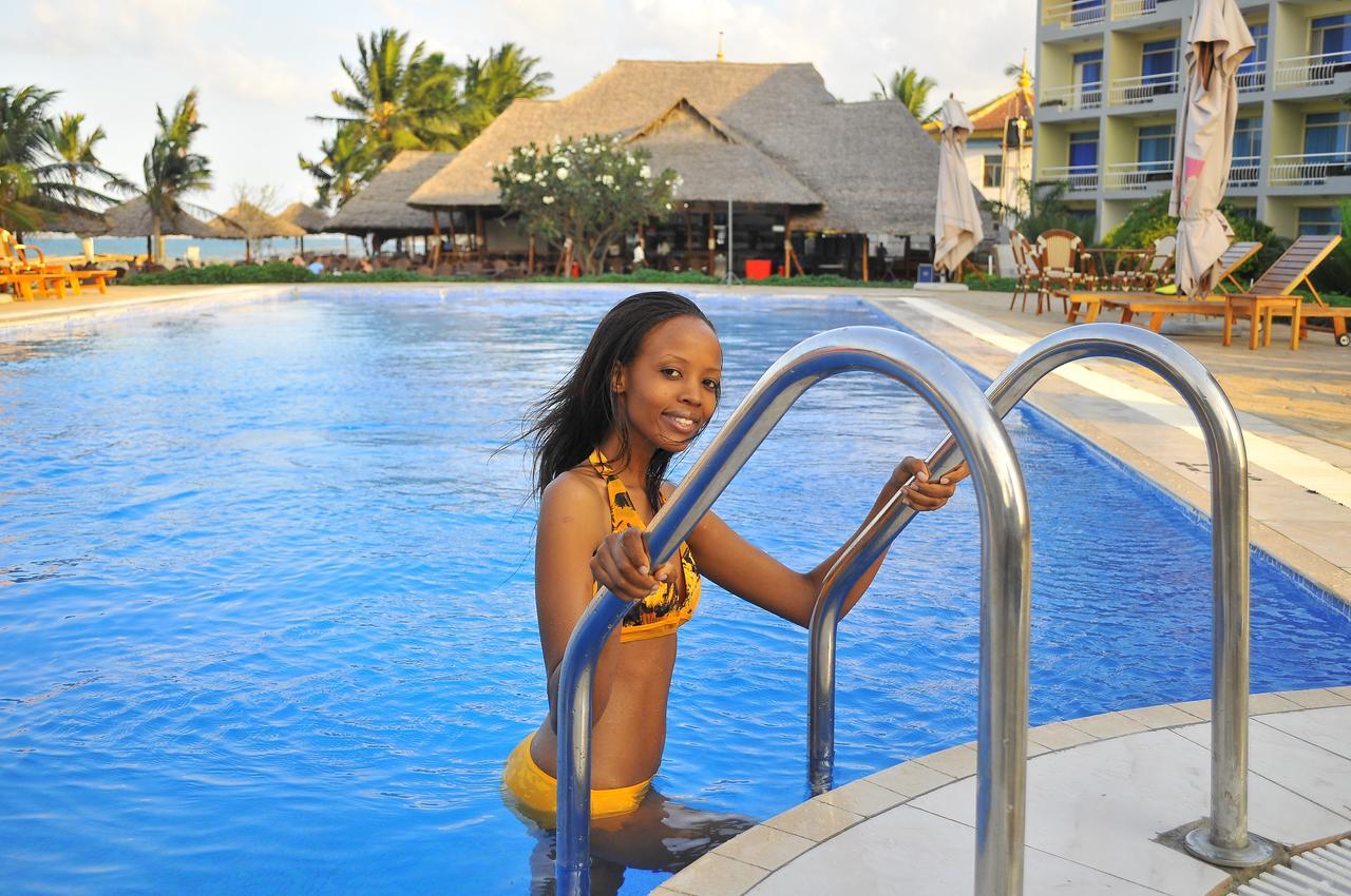 Giraffe Ocean View Hotel 다르에스살람 외부 사진